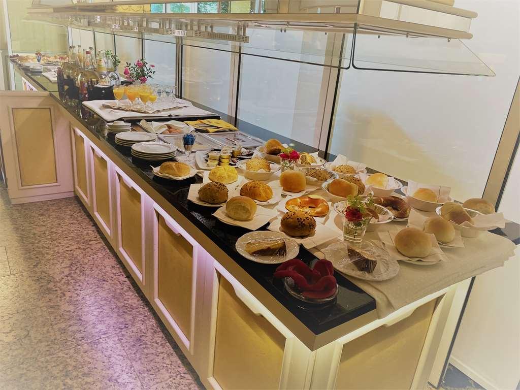 Akzent Hotel Restaurant Altdorfer Hof Вайнґартен Ресторан фото